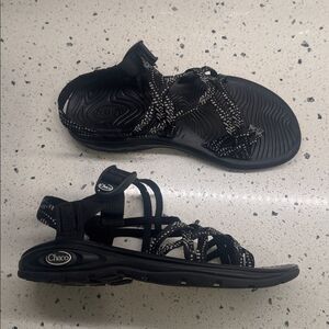 Chaco Black & White Textile Strappy Sandals Women’s Casual Outdoors Size 7 EUC